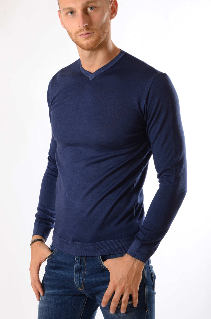 WOOL & CO