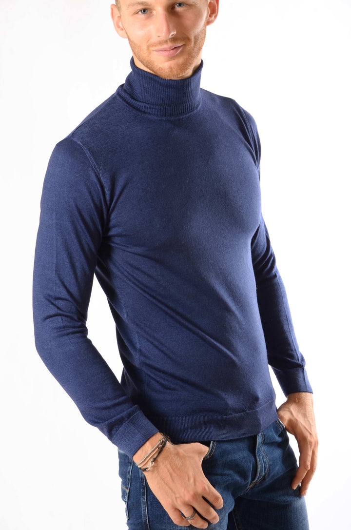 WOOL & CO