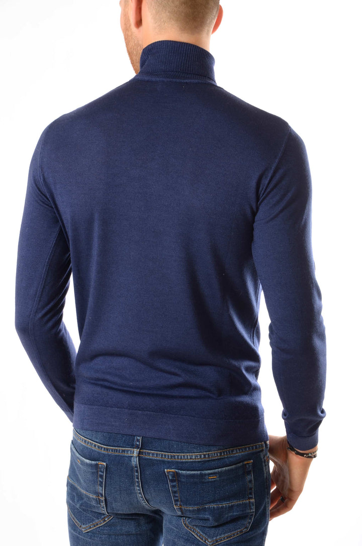 WOOL & CO