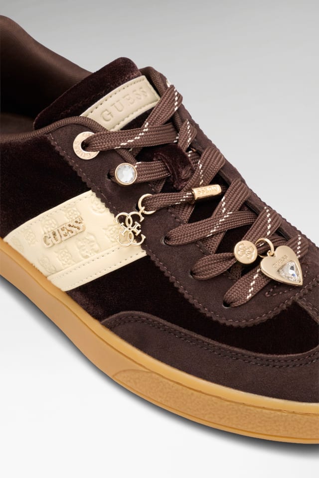 GUESS CALZATURE