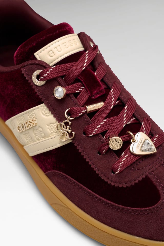 GUESS CALZATURE