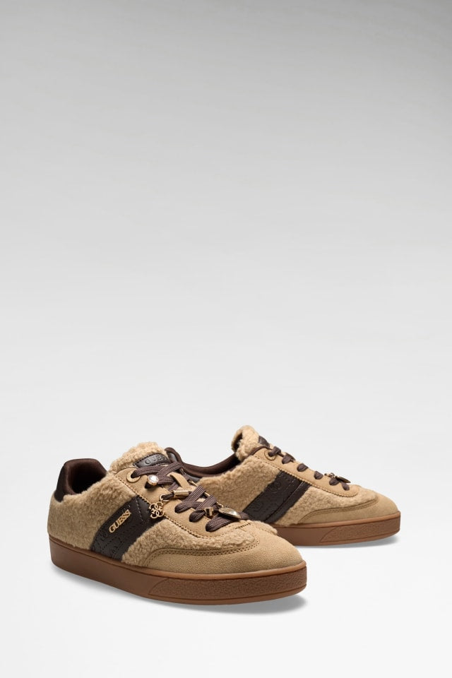 GUESS CALZATURE